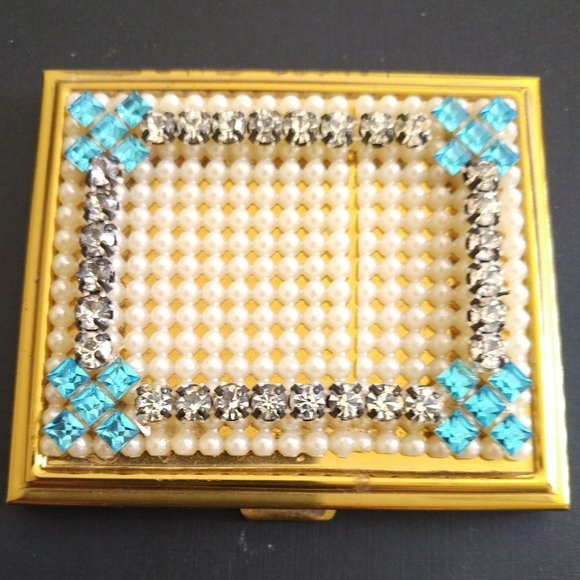 Vintage Wiesner Rhinestone and Pearl Compact - Picture 2 of 6